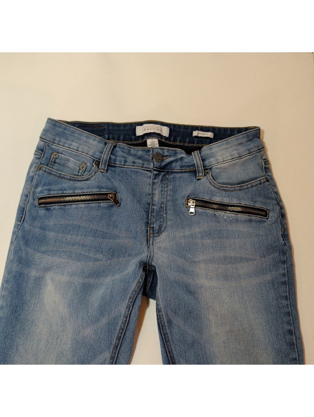 Kenneth Cole Reaction Womens Skinny Jeans 10 Stretch Zipper Accents Nice Fade